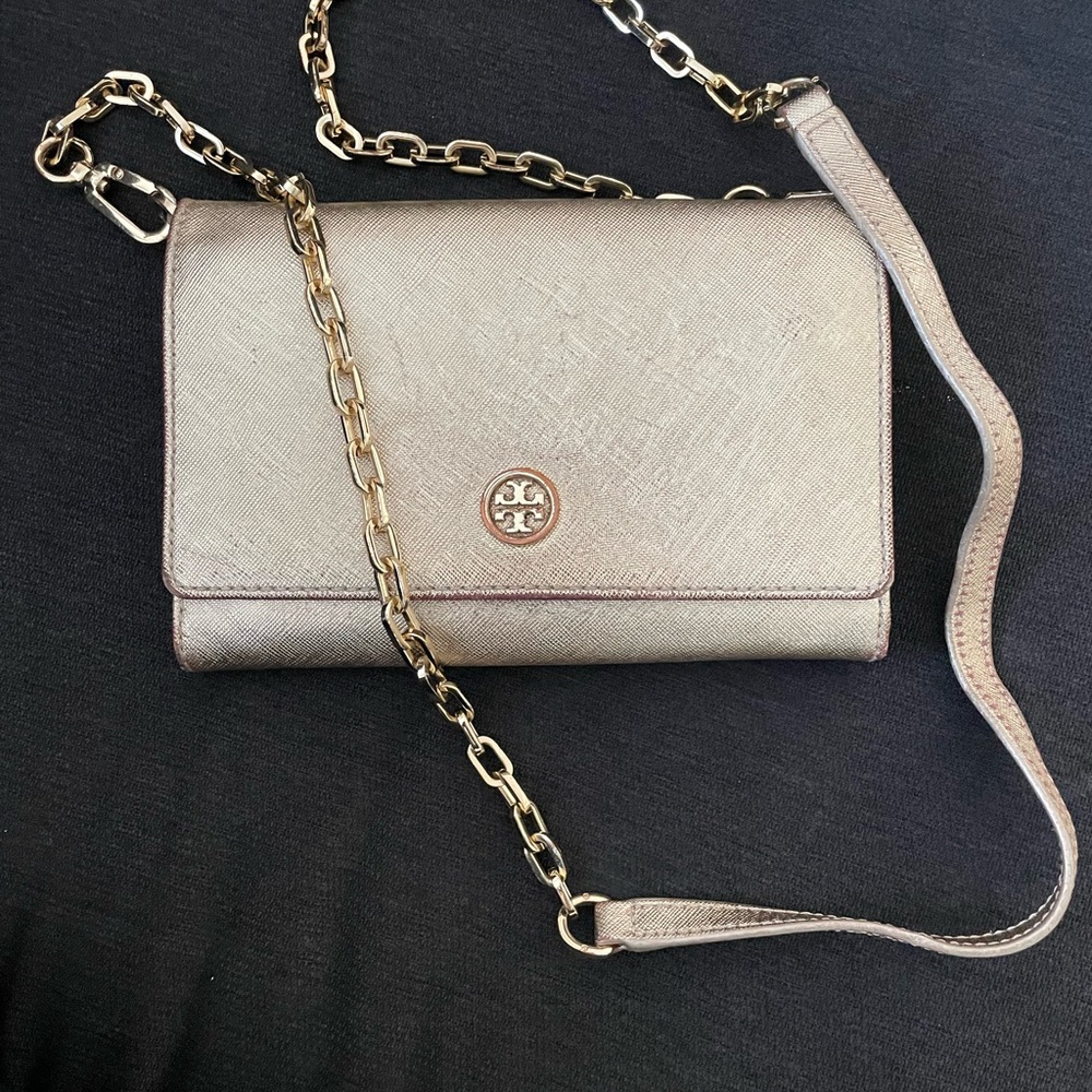 Tory Burch Robinson Metallic Chain Wallet